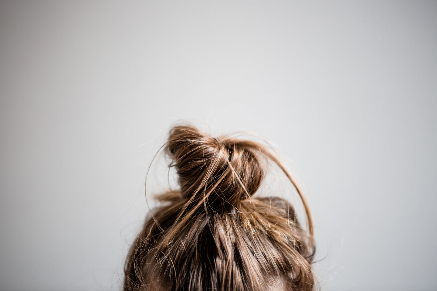 messy hair bun